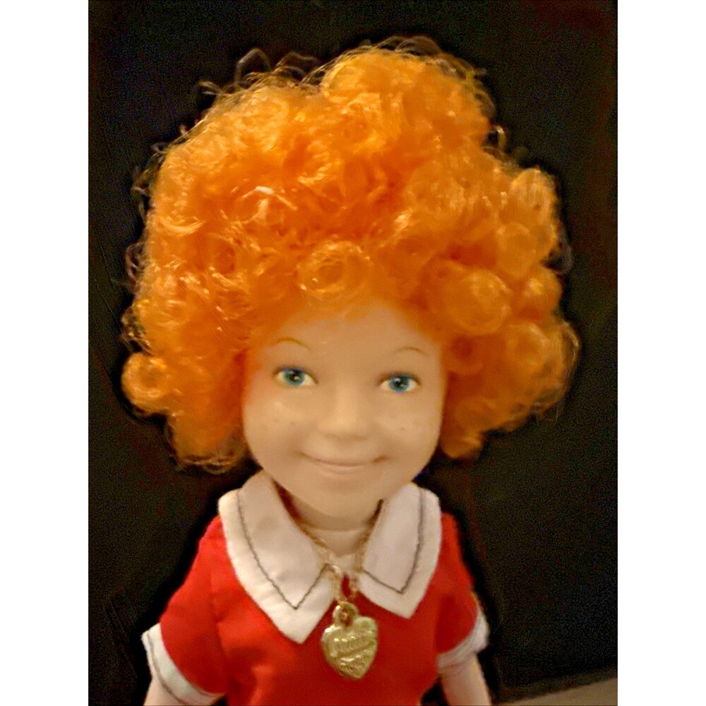 1982 The World of Annie Knickerbocker 11" Doll With Necklace - Picture 5 of 11